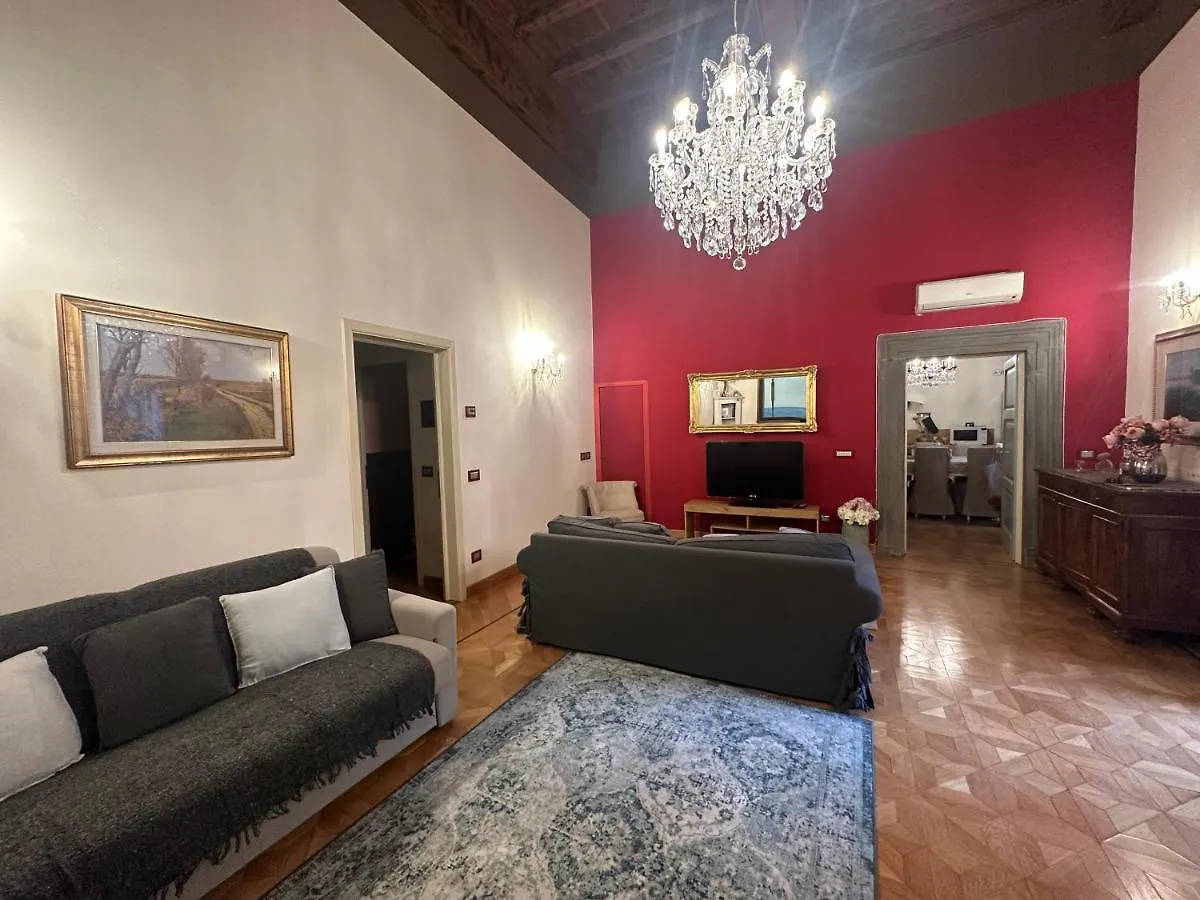 Appartamento In Centro Lovely Home Lucca Italia